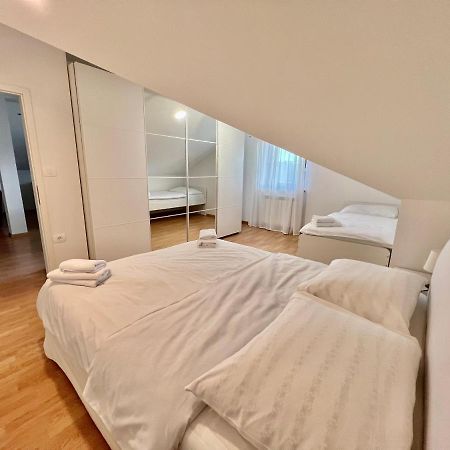 Hop House Garni Hotel Postojna Eksteriør bilde