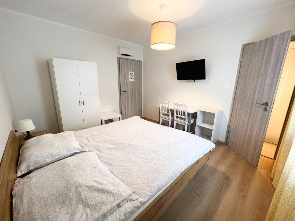 Hop House Garni Hotel Postojna Eksteriør bilde