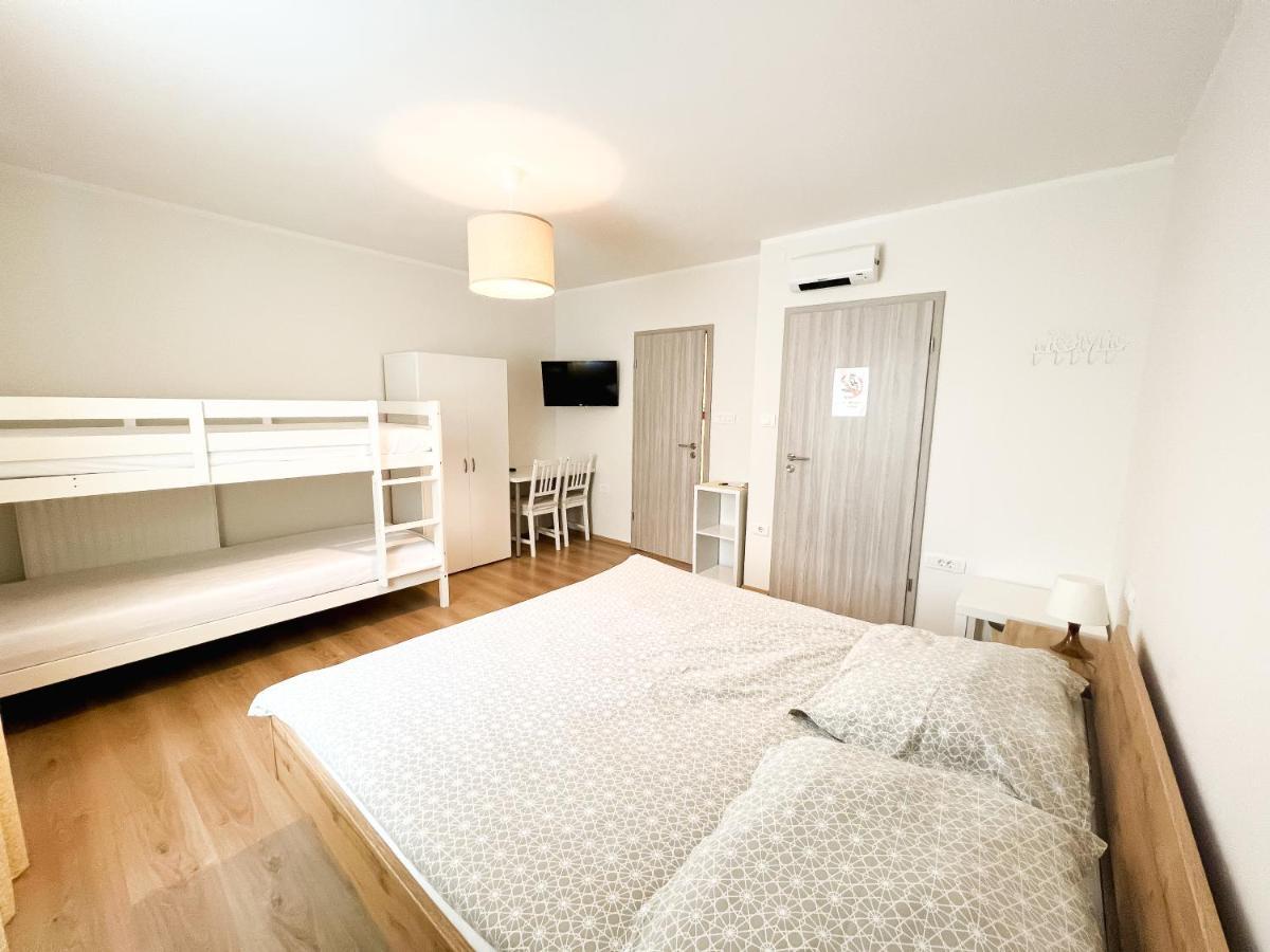 Hop House Garni Hotel Postojna Eksteriør bilde