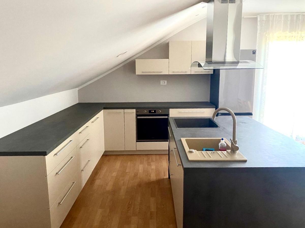 Hop House Garni Hotel Postojna Eksteriør bilde
