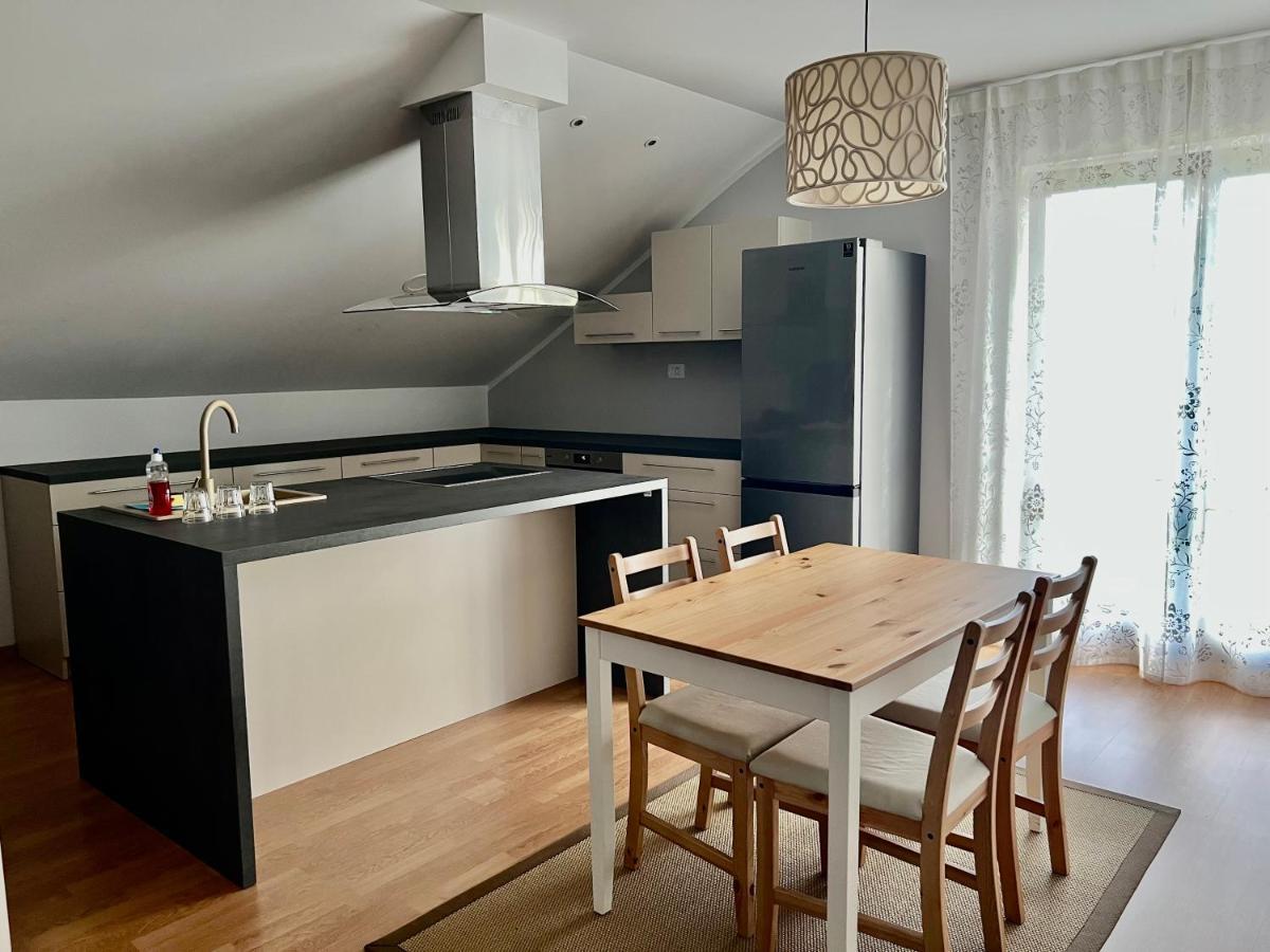Hop House Garni Hotel Postojna Eksteriør bilde