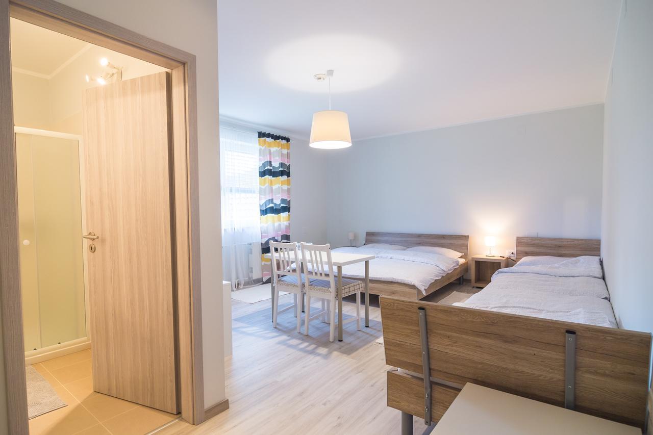 Hop House Garni Hotel Postojna Eksteriør bilde